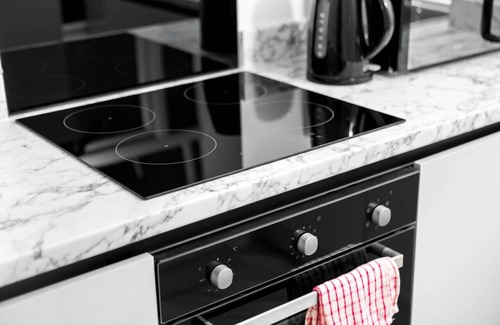 King's Heath Apartment | Luxury Apartment - Netflix - On Street Parking