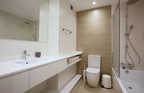 Moncloa - Arguelles Apartment | Luxury apartment near Chamberi. Pintor Rosales