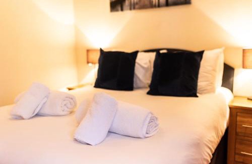Plymouth Apartment | Luxury Apartment near City Centre and Royal William Yard