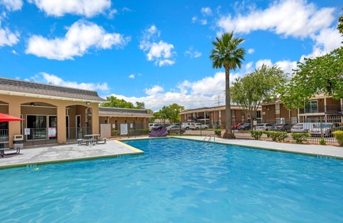 Gulfton Apartment | Luxury Apartment Near Medical Center