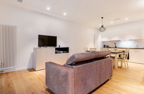Treviso Apartment | Luxury Apartment river view Treviso center