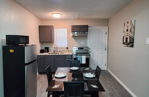 Biggs Field Apartment | Luxury Apartment Suite 8