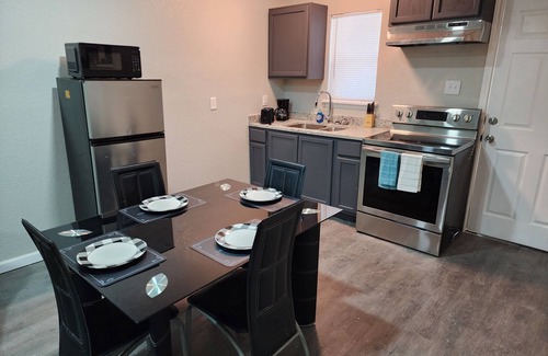 Biggs Field Apartment | Luxury Apartment Suite 8