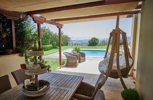 Pallini Apartment | Luxury Apartment with Pool