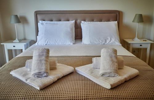 Pallini Apartment | Luxury Apartment with Pool