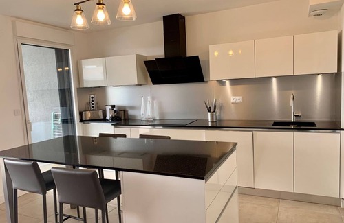 Meze Apartment | Luxury Apartment with Terrace Lagoon View, 2 Bedrooms and WIFI - Mèze