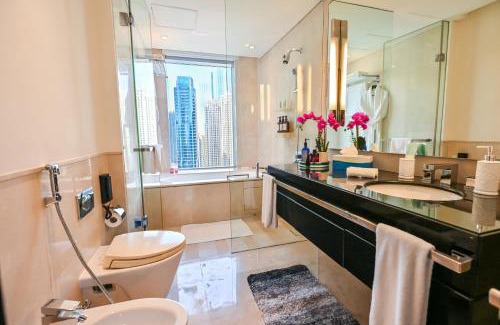 Dubai Marina Apartment | Luxury Apartments - Stunning Marina View - 5-Star Hotel Amenities