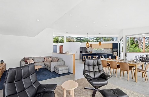 Denhams Beach House | Luxury at Denhams - ocean views