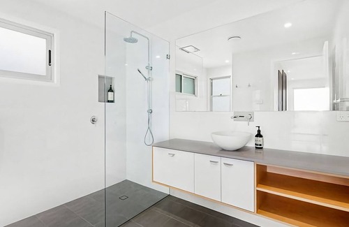 Denhams Beach House | Luxury at Denhams - ocean views