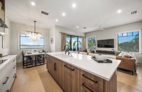 Bradenton Beach House | Luxury Bayfront Home, Rooftop Deck, Pool, Dog Friendly - Hook Wine and Sinker