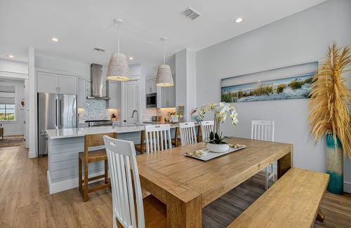 Port Aransas House | Luxury beach house with a movie/game room, access to pool, beach, golf, & more