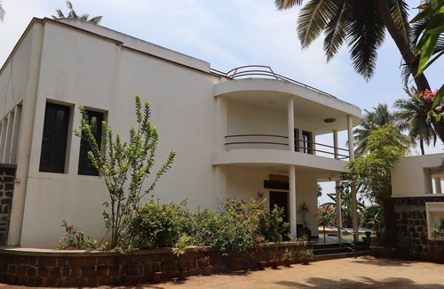 Bommayapalayam Villa | Luxury Beachfront Heritage Villa.