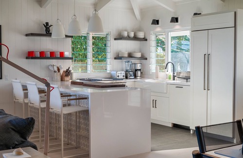 Hanalei House | Luxury Beachfront home on Hanalei Bay with A/C
