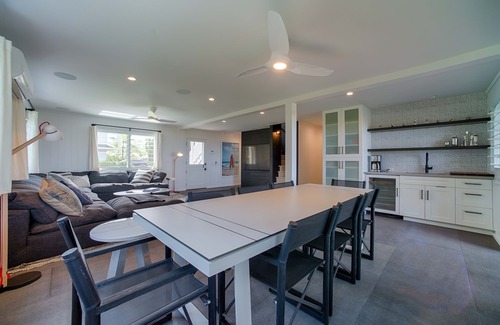 Hanalei House | Luxury Beachfront home on Hanalei Bay with A/C