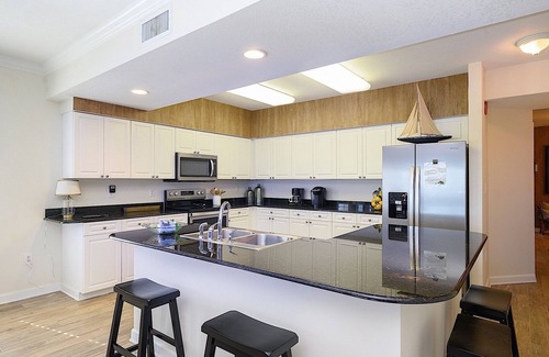 Orange Beach Condo | Luxury Beachfront 4BR/4BA Condo Sleeps 13 with Stunning Views and Large Balcony