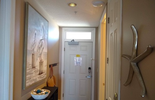 Orange Beach East Condo | Luxury Beachfront w Huge Balcony Regency Isle #811