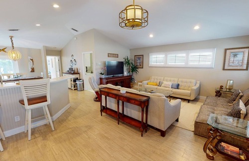 New Smyrna Beach House | Luxury Beachside Home wprivate heated pool/spanBikers welcome!