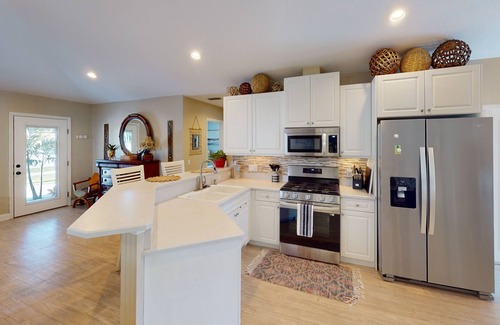 New Smyrna Beach House | Luxury Beachside Home wprivate heated pool/spanBikers welcome!