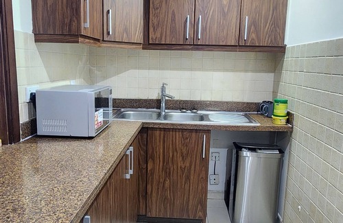 Downtown Dubai Apartment | Luxury Bedspace available in service hostel next to business bay metro station.