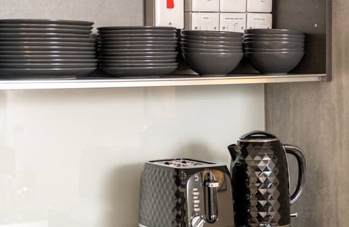 North Finchley Apartment | Luxury Boutique Style 1 Bed Flat-Free Parking