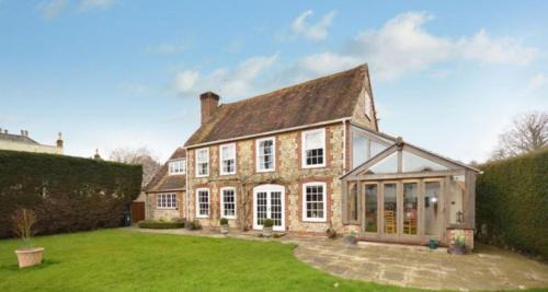 Funtington House | Luxury Brick and Flint House in Funtington