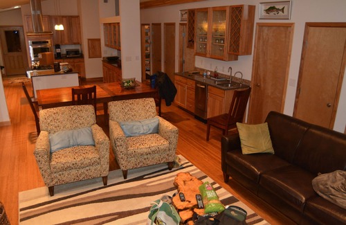 Kenai Peninsula House | Luxury Bunkhouse on the Kenai River in Cooper Landing - 16806 Sterling Hwy