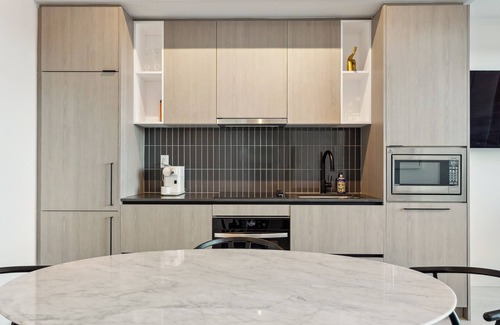Wallace Emerson Apartment | Luxury Central 2bed| Parking | Gym