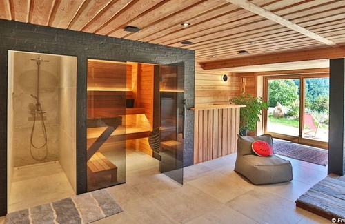 Monetier-les-Bains Ski Chalet | Luxury Chalet Pool & SPA Serre Chevalier