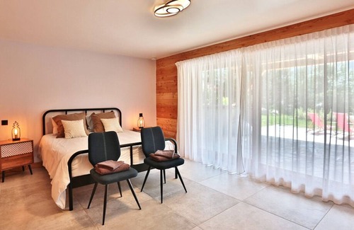 Monetier-les-Bains Ski Chalet | Luxury Chalet Pool & SPA Serre Chevalier