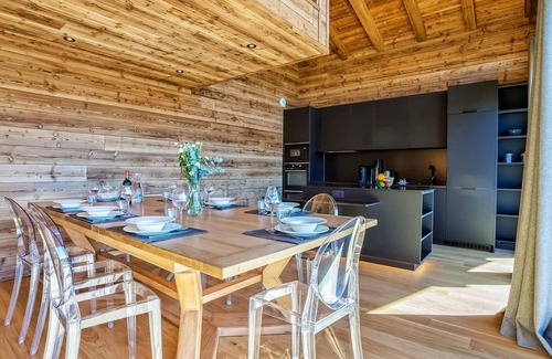 Les Saisies Ski Chalet | Luxury chalet with jacuzzi, 7 rooms, ski-in, for 15 people