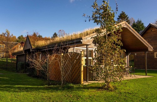 Balmaha Ski Chalet | Luxury chalet with hot tub and loch views