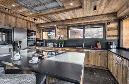 Megeve Ski Chalet | Luxury chalet with jacuzzi, cinema, and pool in Megève center