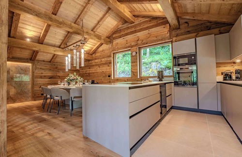 Megeve Ski Chalet | Luxury Chalet with Sauna & Jacuzzi in Megeve