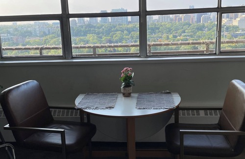 Yorkville Apartment | Luxury Character Downtown Apt with Pool. Pet friendly.