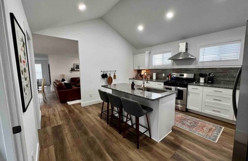 Perrysburg Apartment | Luxury & Charm in Downtown Perrysburg!