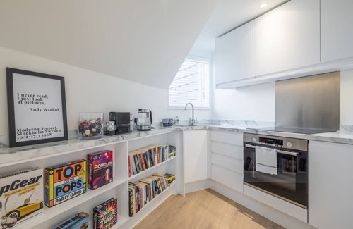 Cambridge City Centre Apartment | Luxury City Centre Flat, Stunning Water View