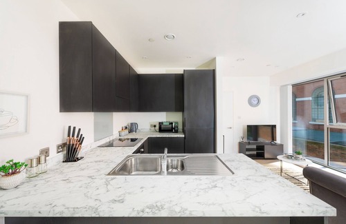 St George's Quarter Apartment | Luxury City Centre Apartment - Family Friendly