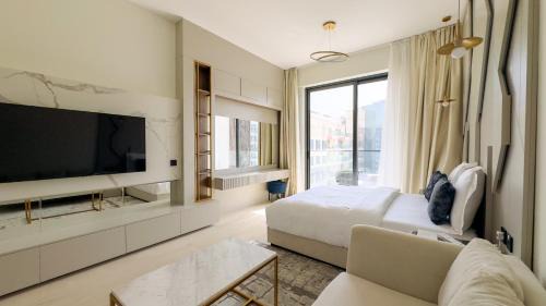 Al Barsha Apartment | Luxury Comfy Studio at Arjan S414