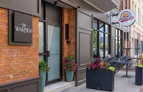 Downtown Wilmington Apartment | Luxury Condo + Free Garage Parking 402