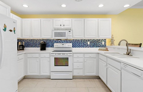 Midtown Ocean City Condo | Luxury Condo - Ocean view! spacious 1,728 sq ft. Sun. to Sun. rentals in summer