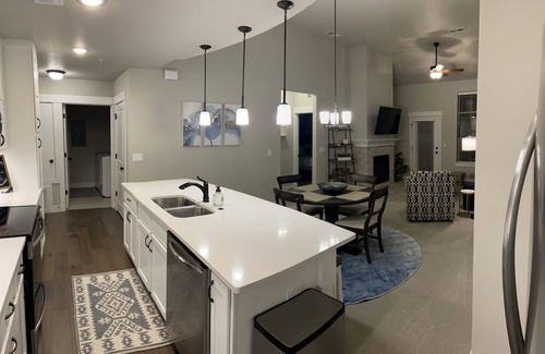 Windsor Condo | Luxury Condo with amazing views!