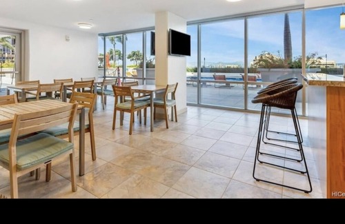 Downtown Honolulu Apartment | Luxury Condo with full view of the Ocean, Lanai, Pool, Hot Tub, Gym & Playground