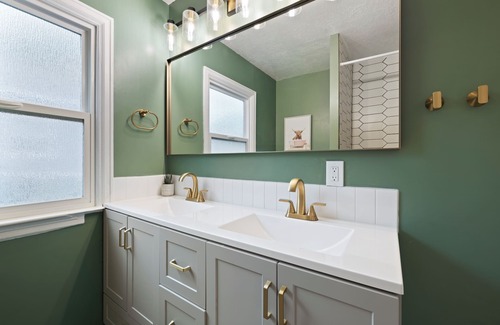 Ogden Cottage | Luxury Cottage - Upstairs Suite, Bidet, Big Groups