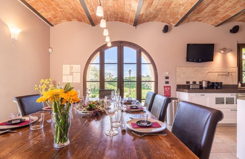 Peccioli House | LUXURY COTTAGE WITH POOL & BREATHTAKING VIEW - NEXT TO A GOLF COURSE (PENDOLINO)