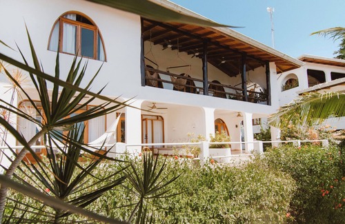 Nosara House | Luxury Private Ocean-View Villa for Groups – Yoga, Pool, Gym & Walk to the Beach