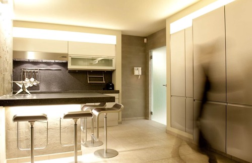 Mariakerke Apartment | Luxury design apartment, near the sea +private garden, parking, bicycle storage