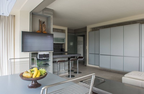 Mariakerke Apartment | Luxury design apartment, near the sea +private garden, parking, bicycle storage