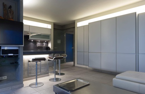 Mariakerke Apartment | Luxury design apartment, near the sea +private garden, parking, bicycle storage