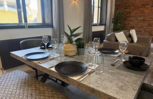 Liverpool City Centre Apartment | Luxury Double Liverpool City Centre Penthouses 8 Guests