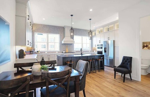 Lockerbie Square House | Luxury Downtown/Chatham Arch BoHo-style Townhome